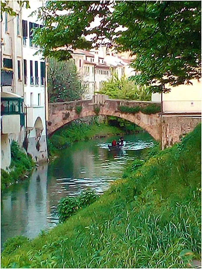 Piccola Suite Blu Padua 0*,